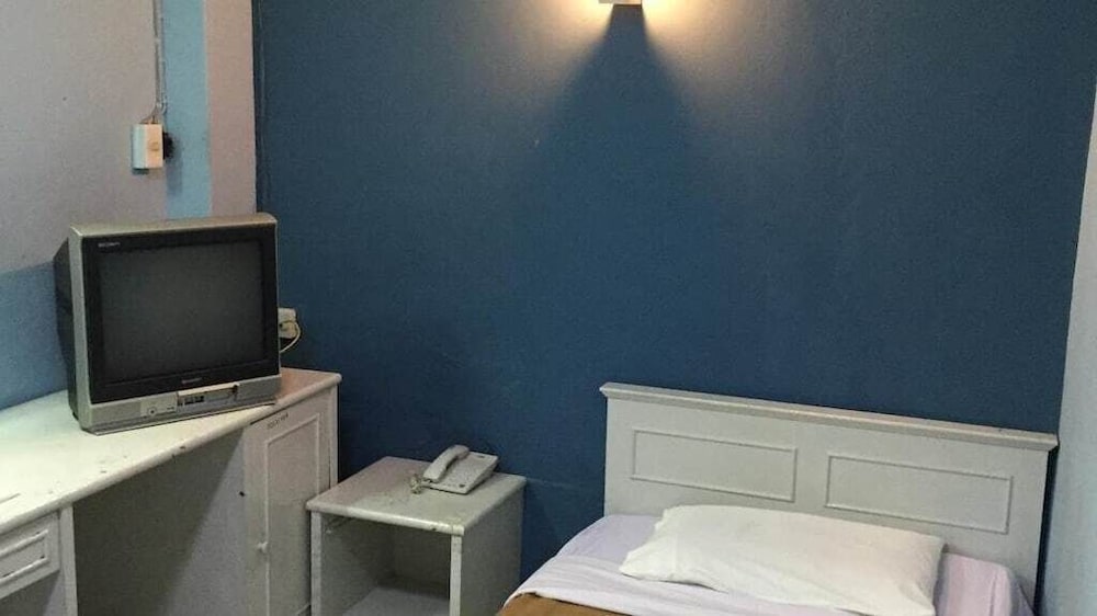 Basic Single Room