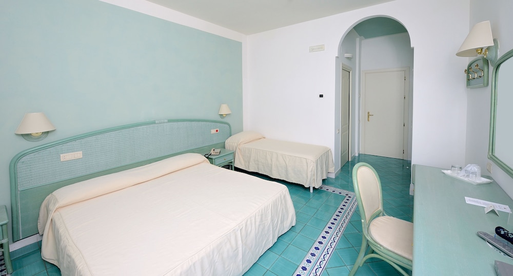 Panoramic Triple Room, Balcony, Sea View