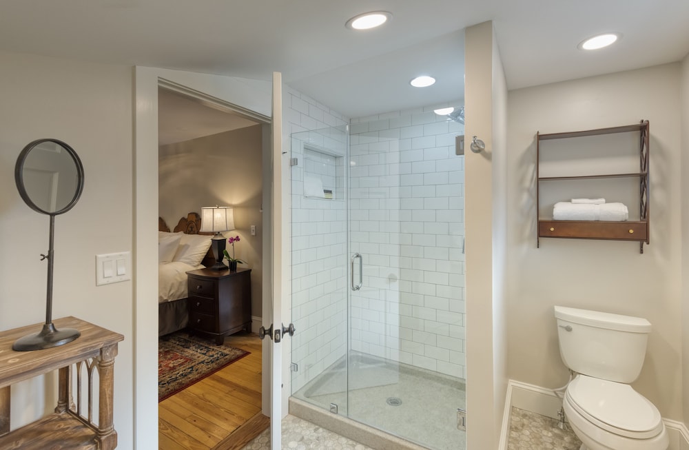 Standard Studio Suite photo 3