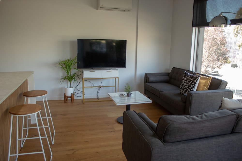 Executive Apartment, 1 Queen Bed, Terrace photo 3