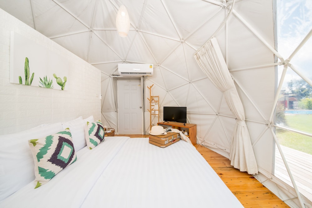Glamping Dome - Photo 17