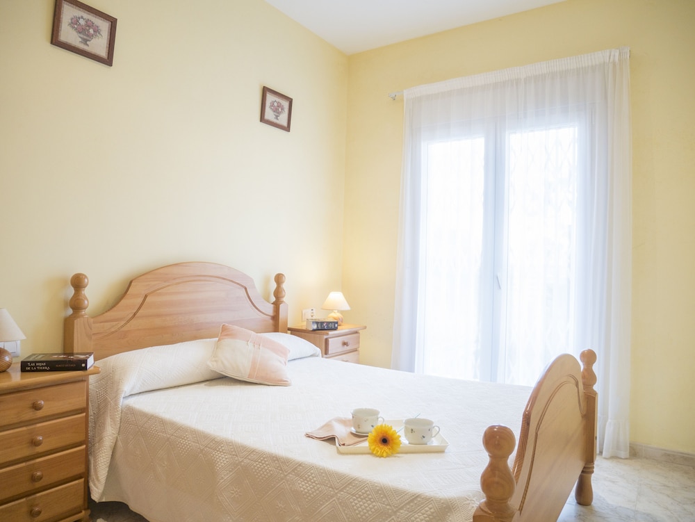 Apartamento, 2 habitaciones, terraza, vista al jardín