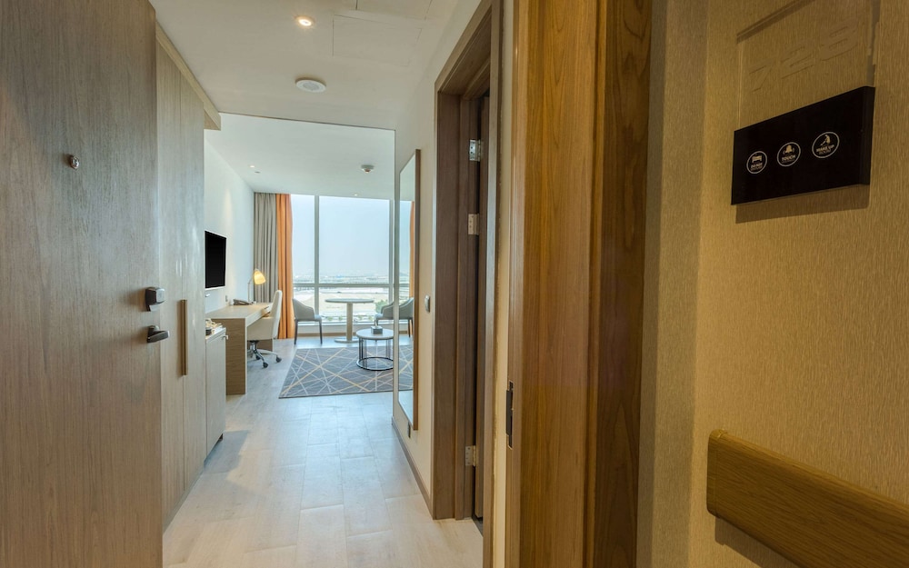 Executive Suite, 1 King Bed with Sofa bed (Efficiency) - Photo 11