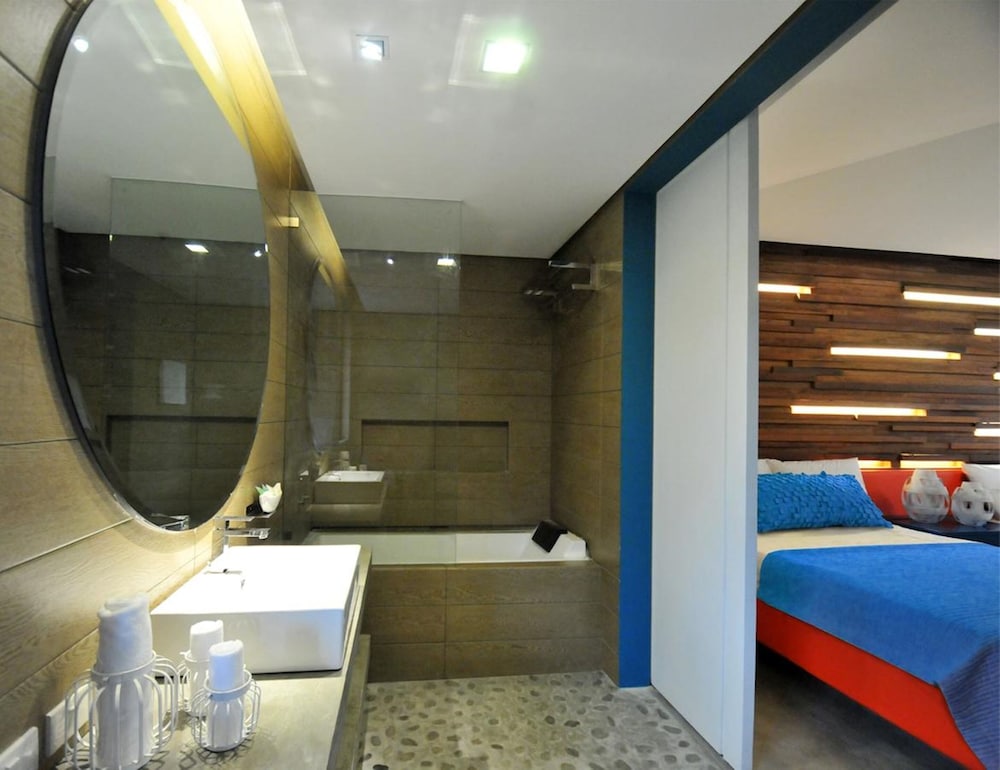 Deluxe Room (Studio) photo 3