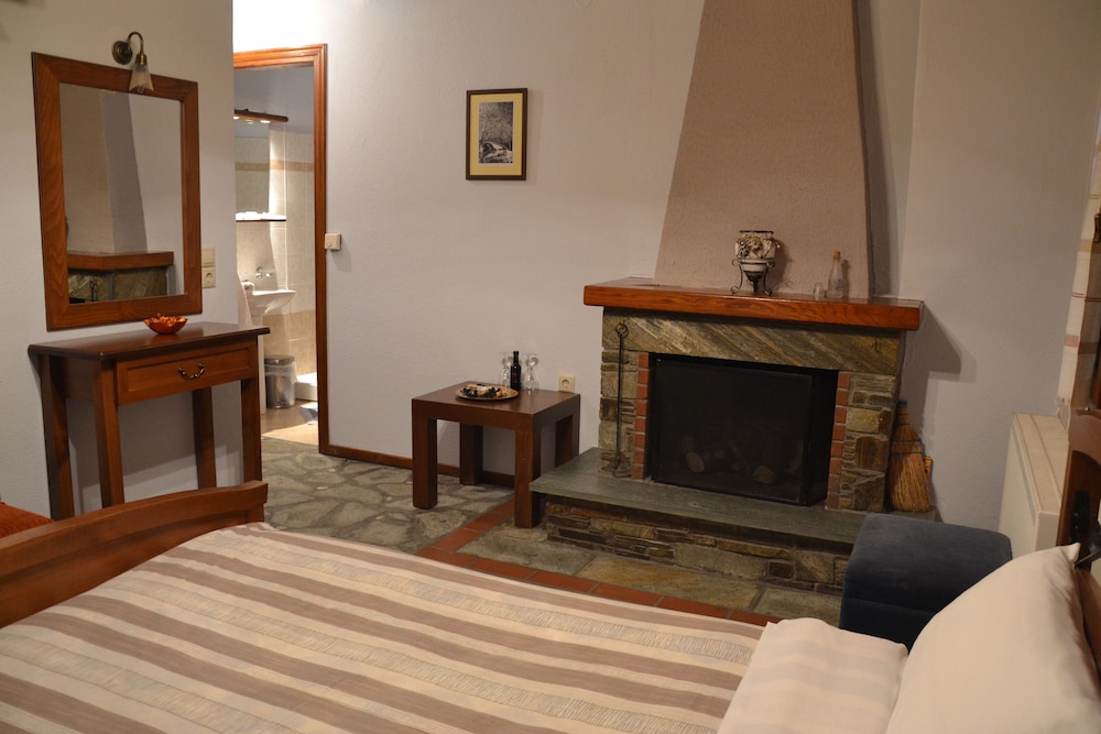 Traditional Double Room photo 3