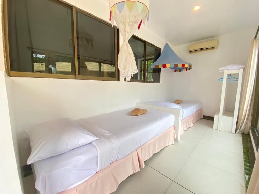Deluxe Family Villa - Photo 2