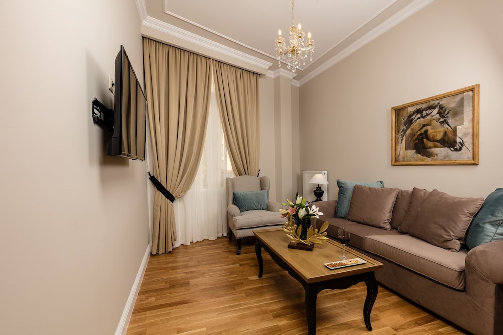 Luxury Suite, 1 Bedroom (Vintage) photo 1