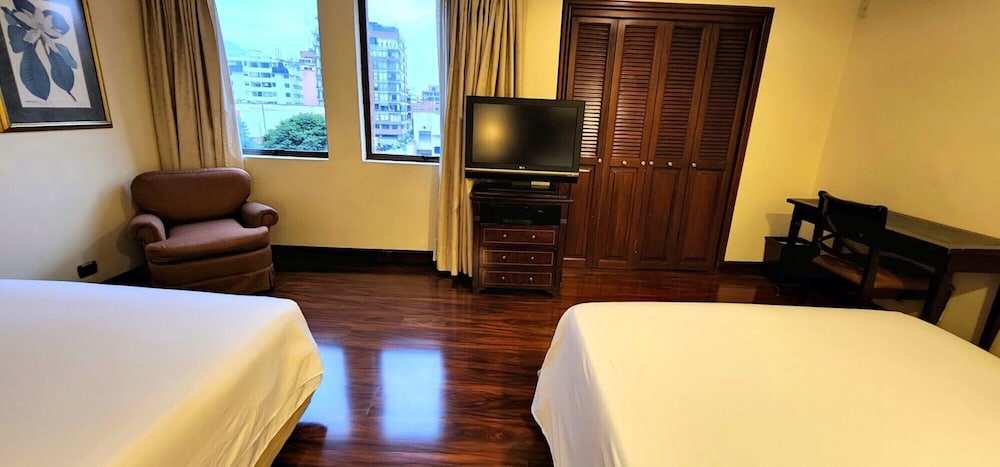 Junior Suite 2 Double Beds - Photo 6