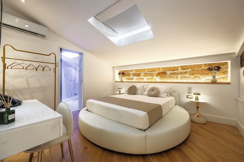 Presidential Studio Suite, Balcony, Garden View