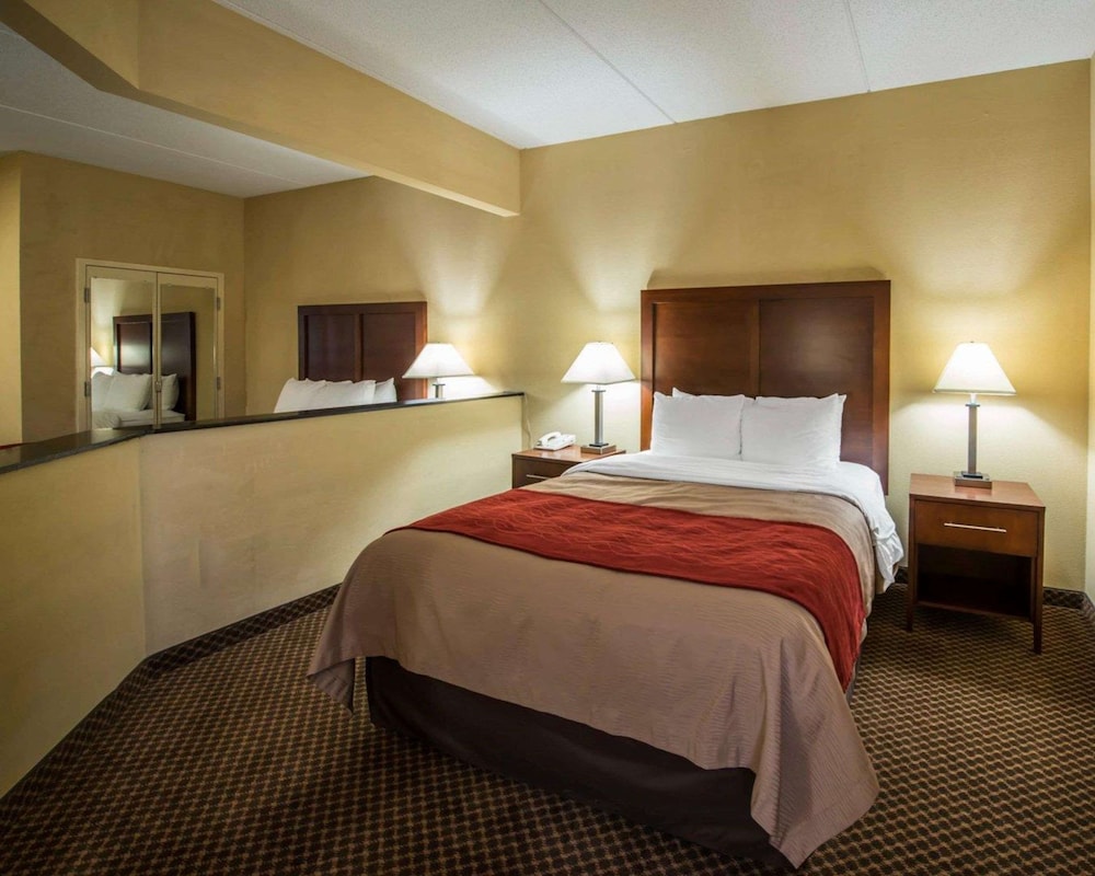 Suite, 2 Queen Beds, Non Smoking - Photo 3