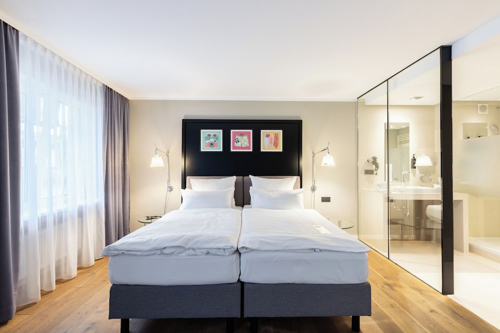 Premium Room, 3 Twin Beds (Annex) - Photo 4