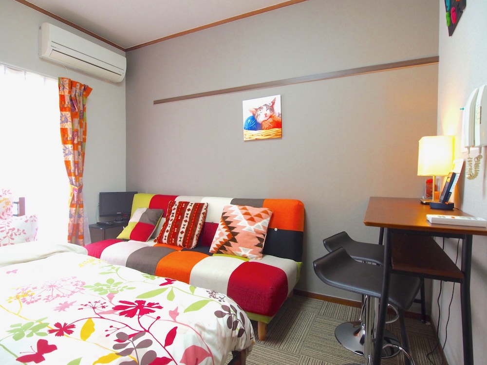 Western Style Room (a double bed) B