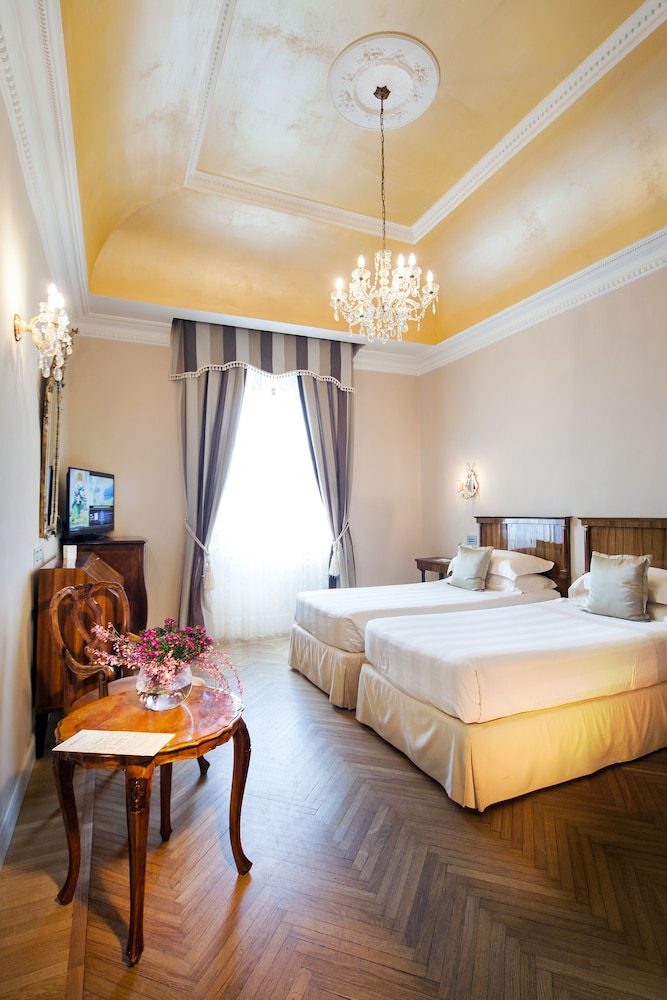 Executive Double or Twin Room - Photo 5