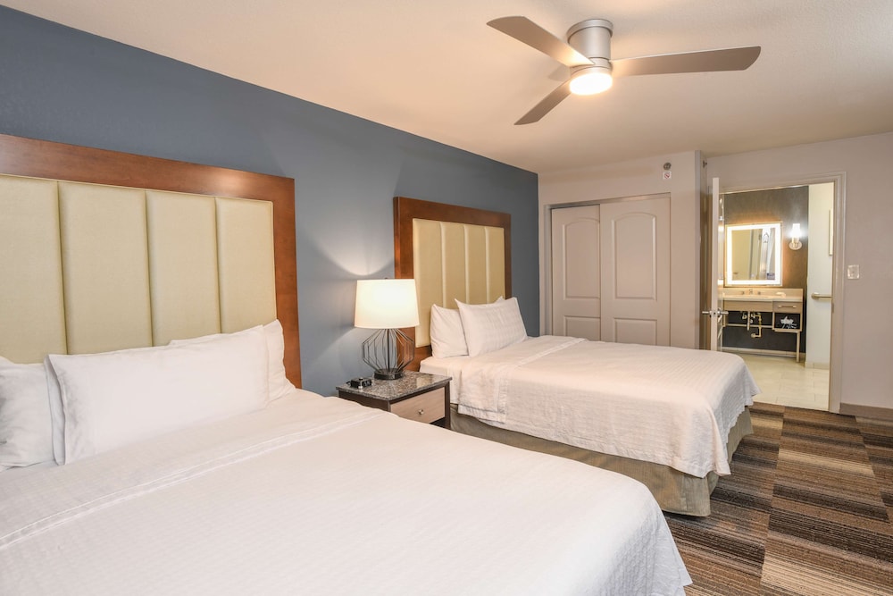 Suite, Accessible, Non Smoking photo 2