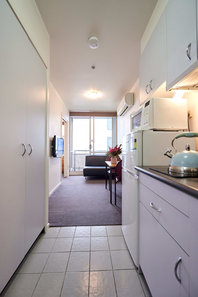 Two Bedroom Apartment - Photo 4