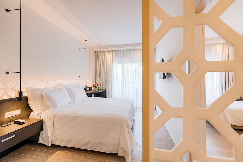 Premium Family Room with Garden View
