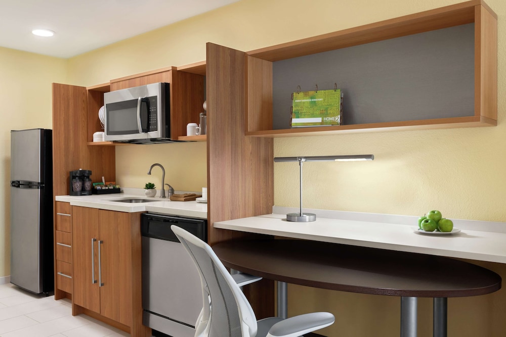 Suite, 1 King Bed, Accessible (Hearing)