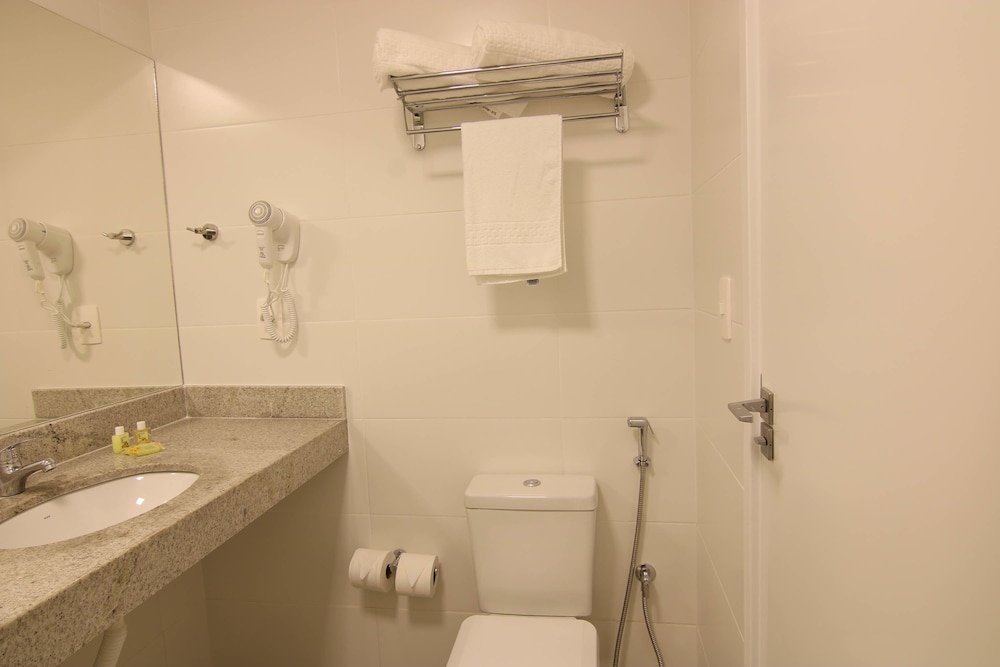 Standard Room, 2 Twin Beds - Photo 4