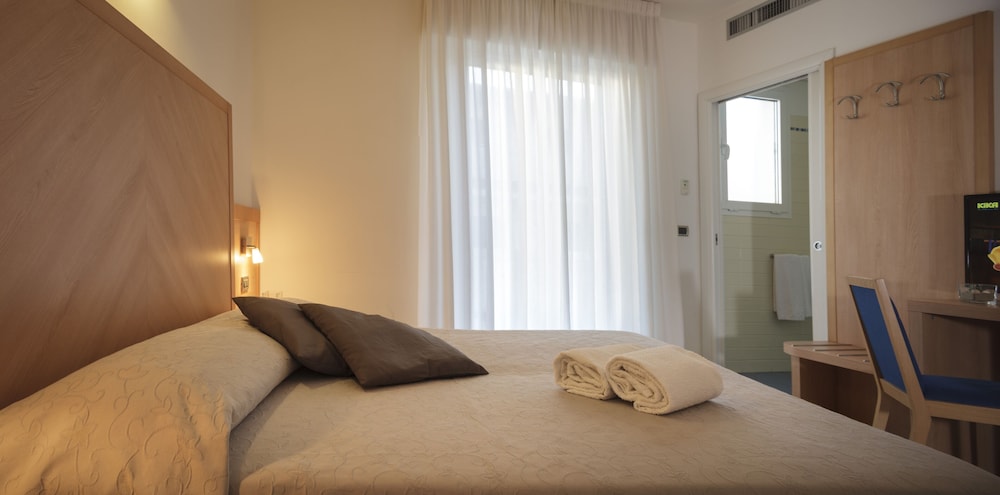 Standard Quadruple Room photo 3