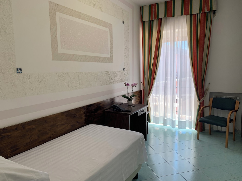 Standard Single Room, Balcony