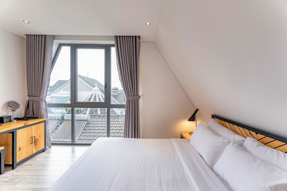 Family Apartment - Photo 23