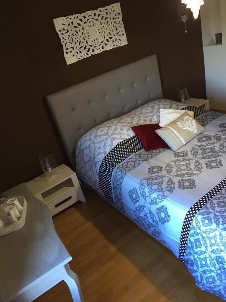 Classic Room, 1 Bedroom, Shared Bathroom, Mezzanine