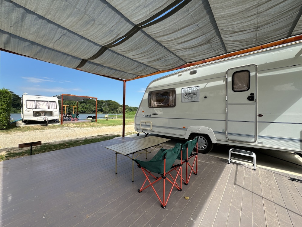 Campervan Riverfront for 2 - Photo 23
