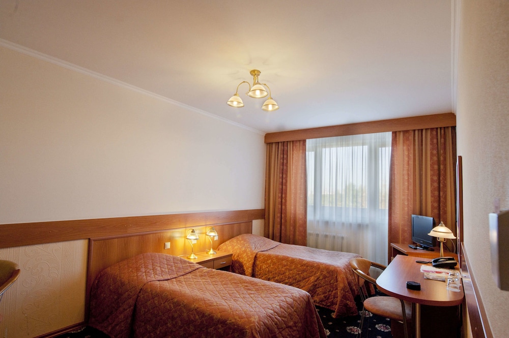 Economy Twin Room, Shared Bathroom