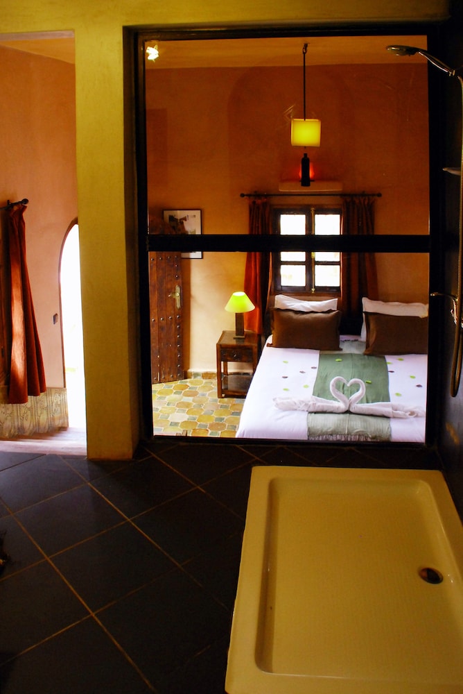 Suite (Gladiator) photo 3