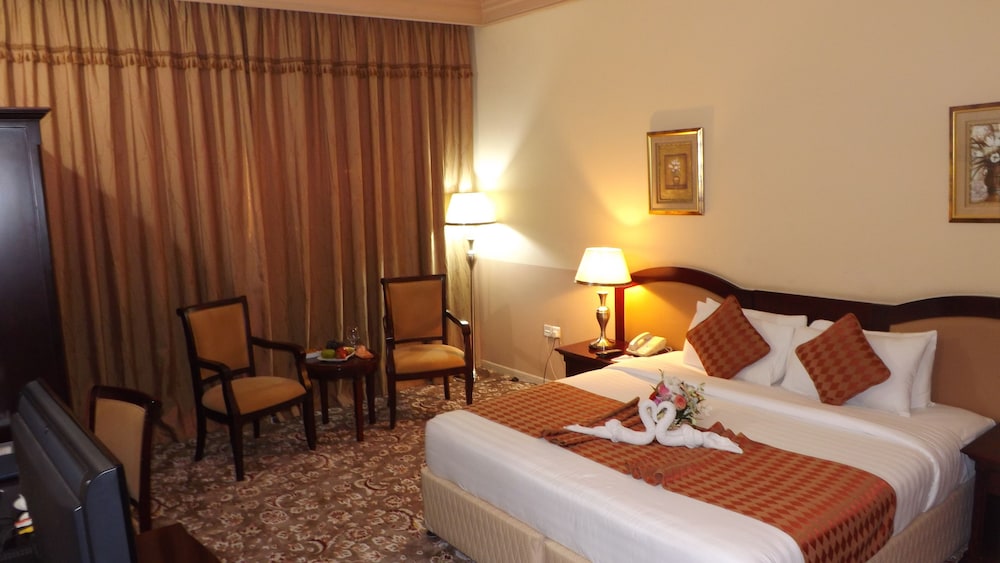 Deluxe Room (King Or Twin)