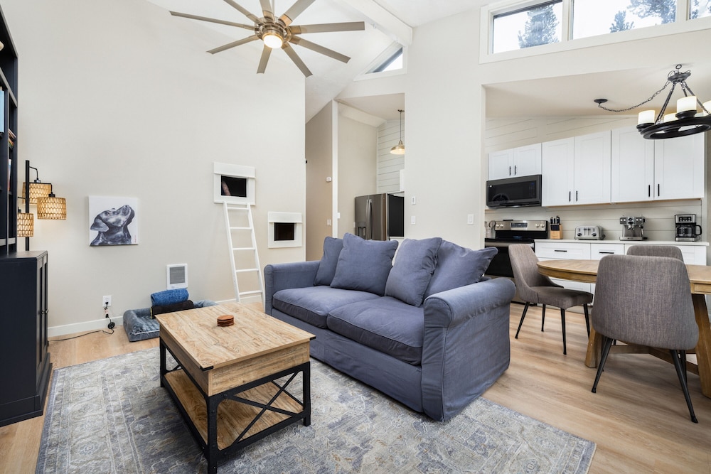 Condo, Multiple Beds, Balcony