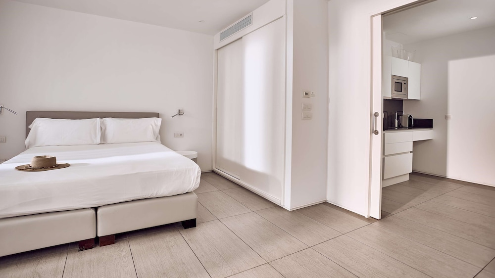 Studio, Accessible (XS, Shared Pool)