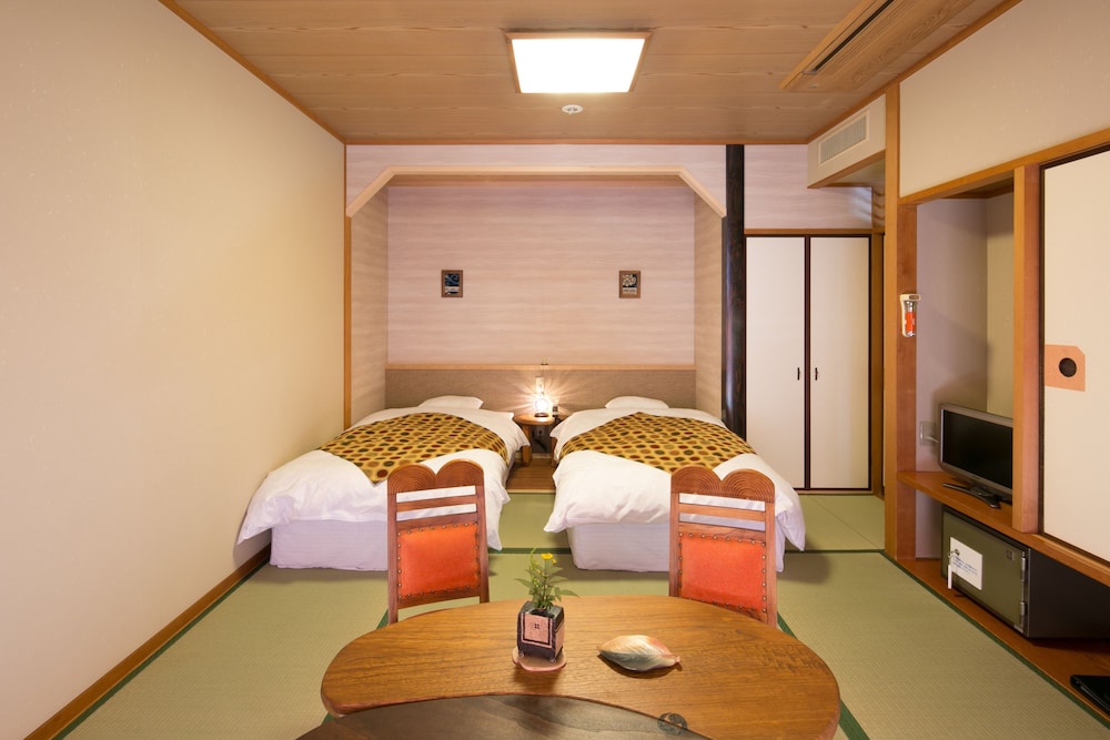 Japanese Style Twin Room, SHIOKAZE, Non Smoking photo 2
