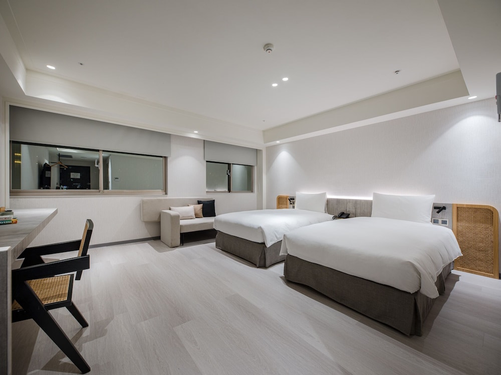 Business Twin Room photo 2
