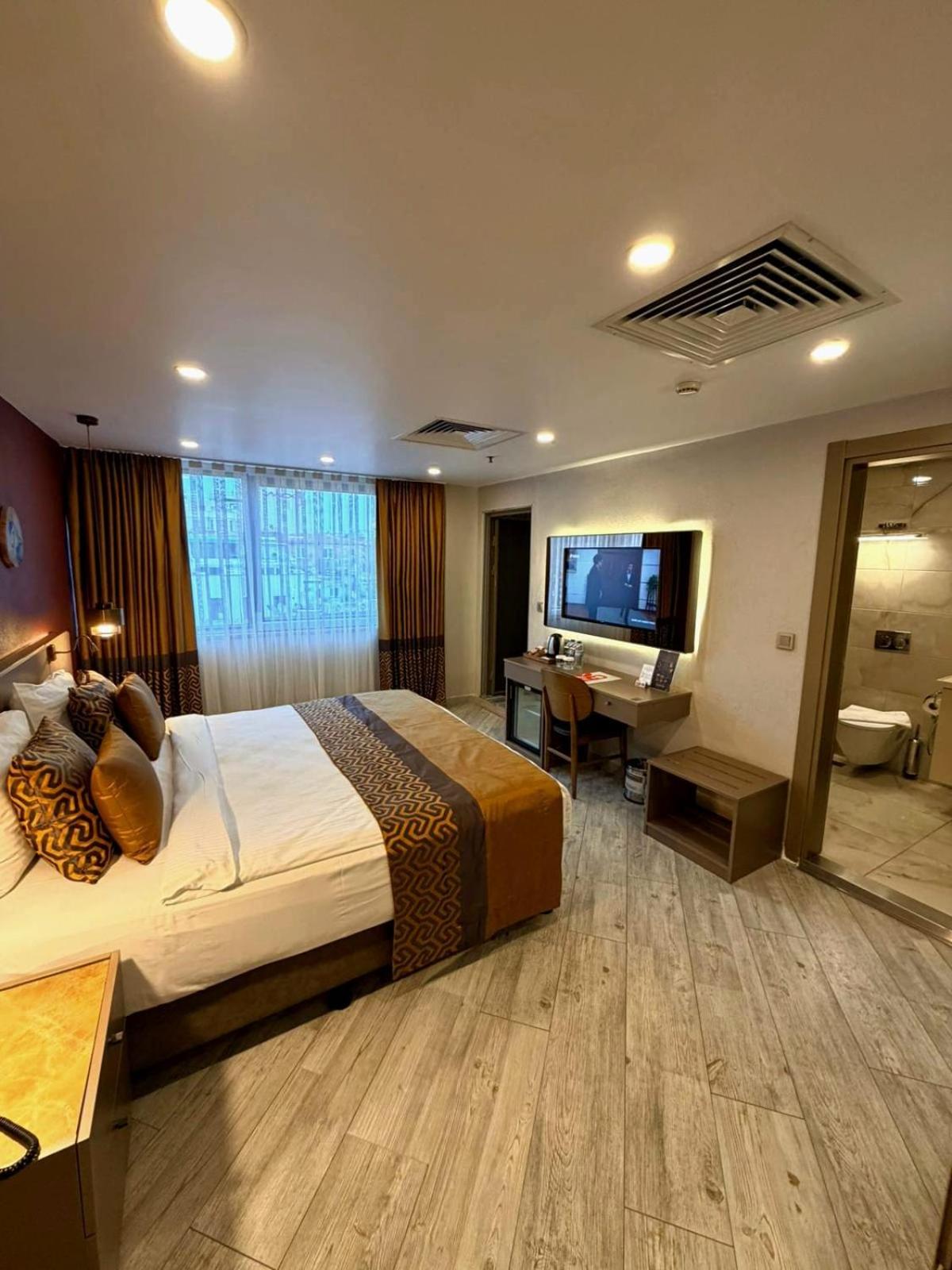 Superior Double Room photo 2
