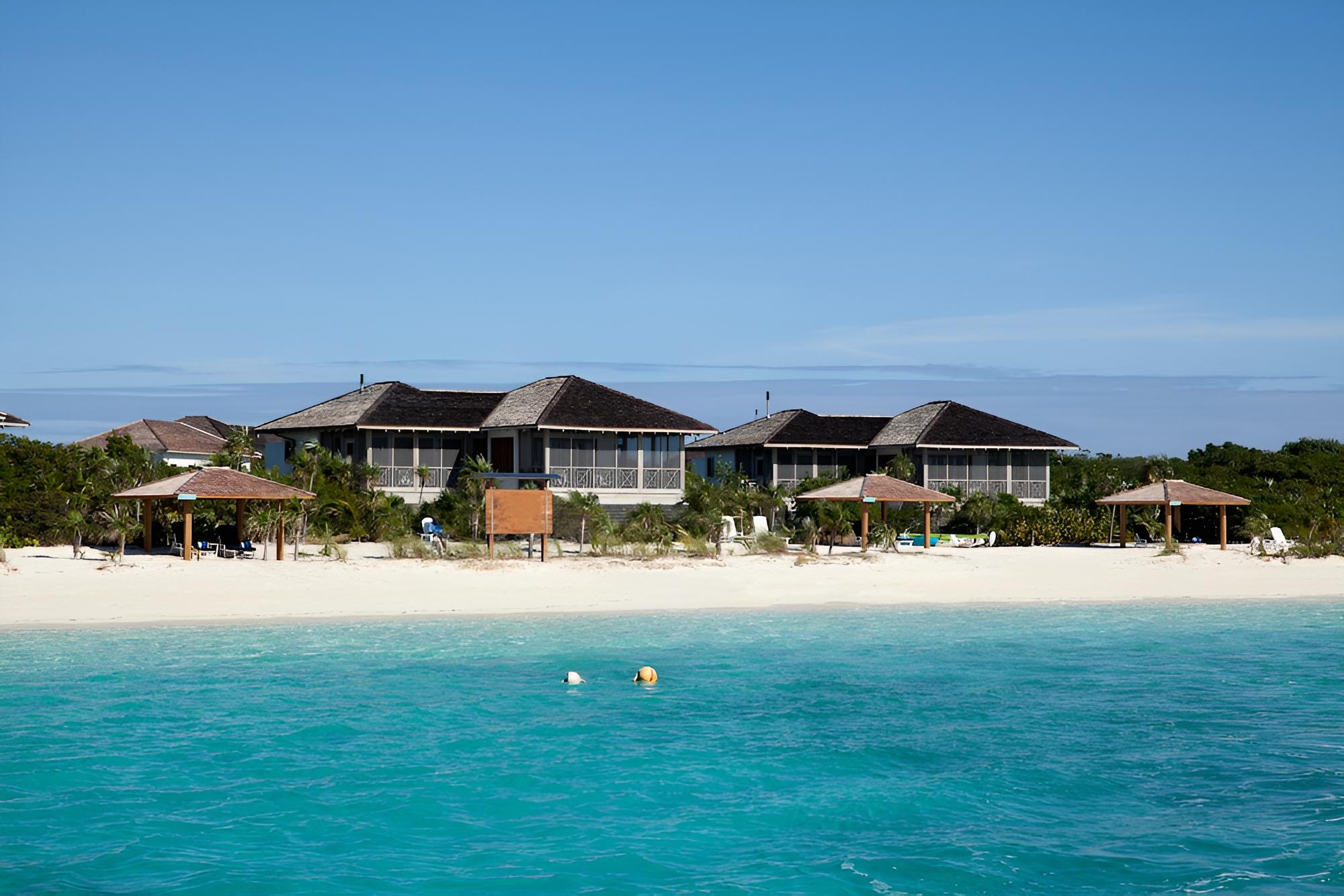 Luxury Bungalow, 1 King Bed, Patio, Beach View photo 1