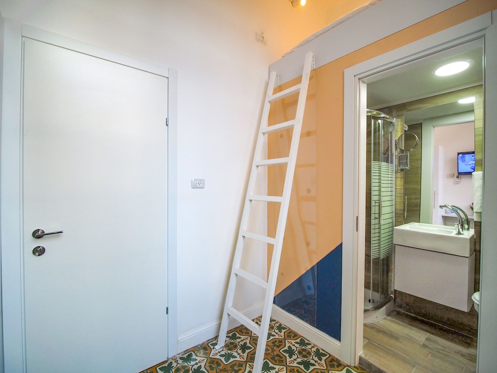 Economy Studio, 1 Twin Bed