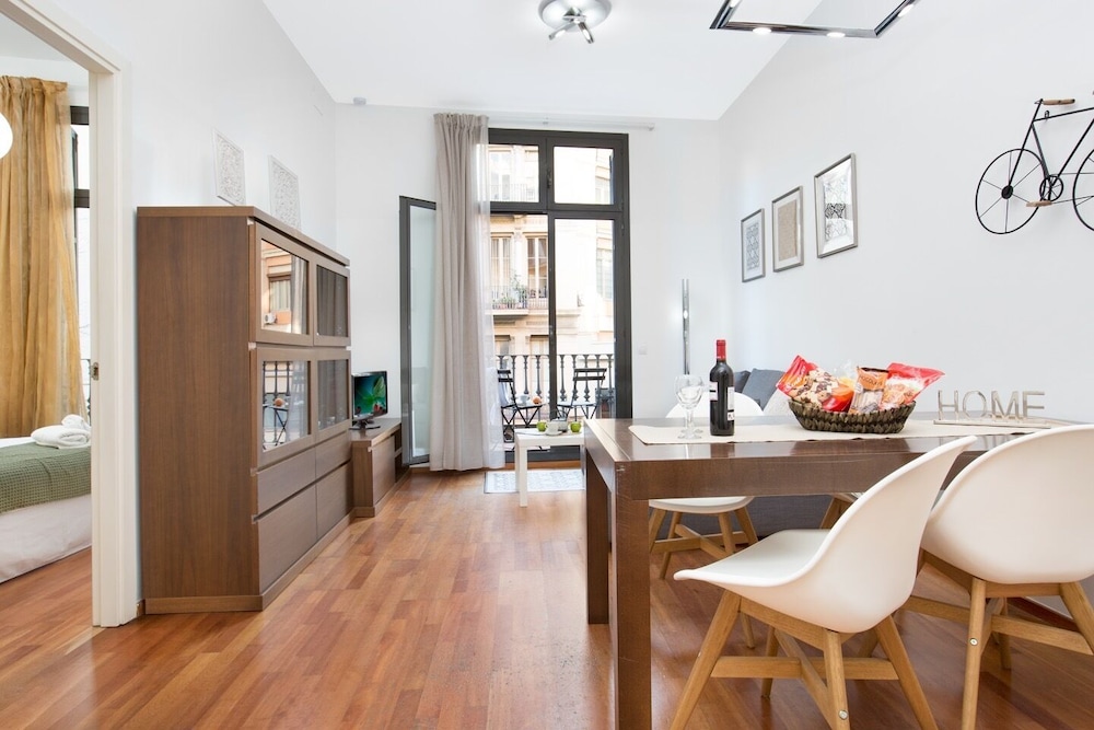 Apartment (2 Bedrooms) photo 2
