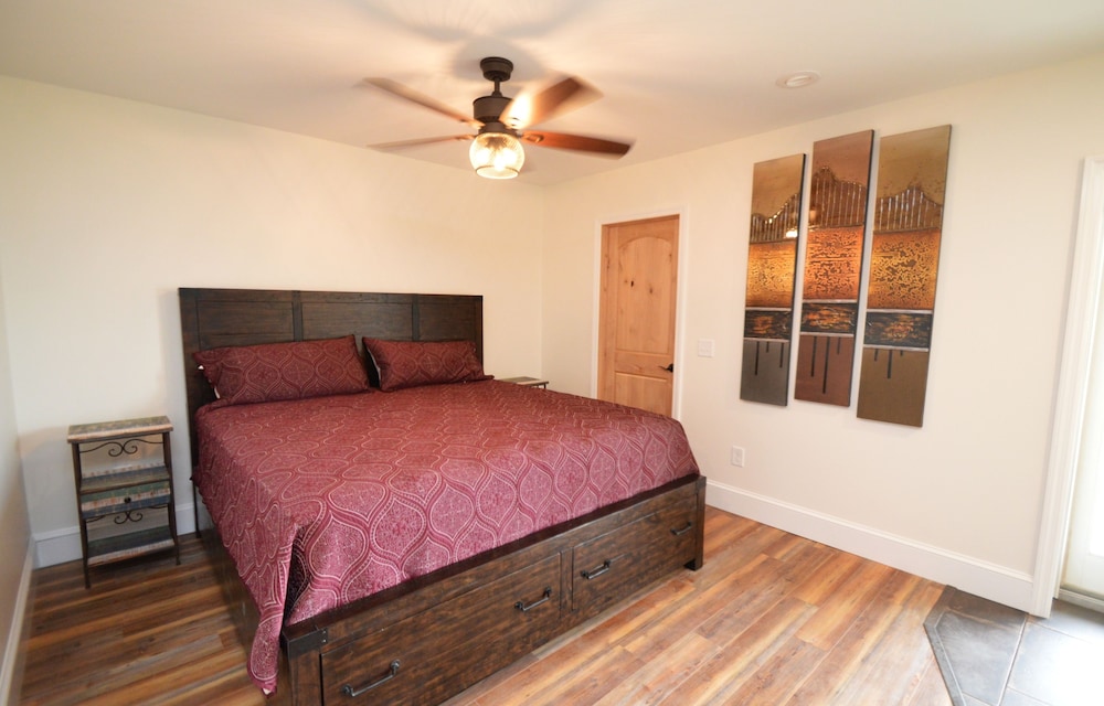 Premium Suite, 1 Bedroom, Kitchen, Poolside