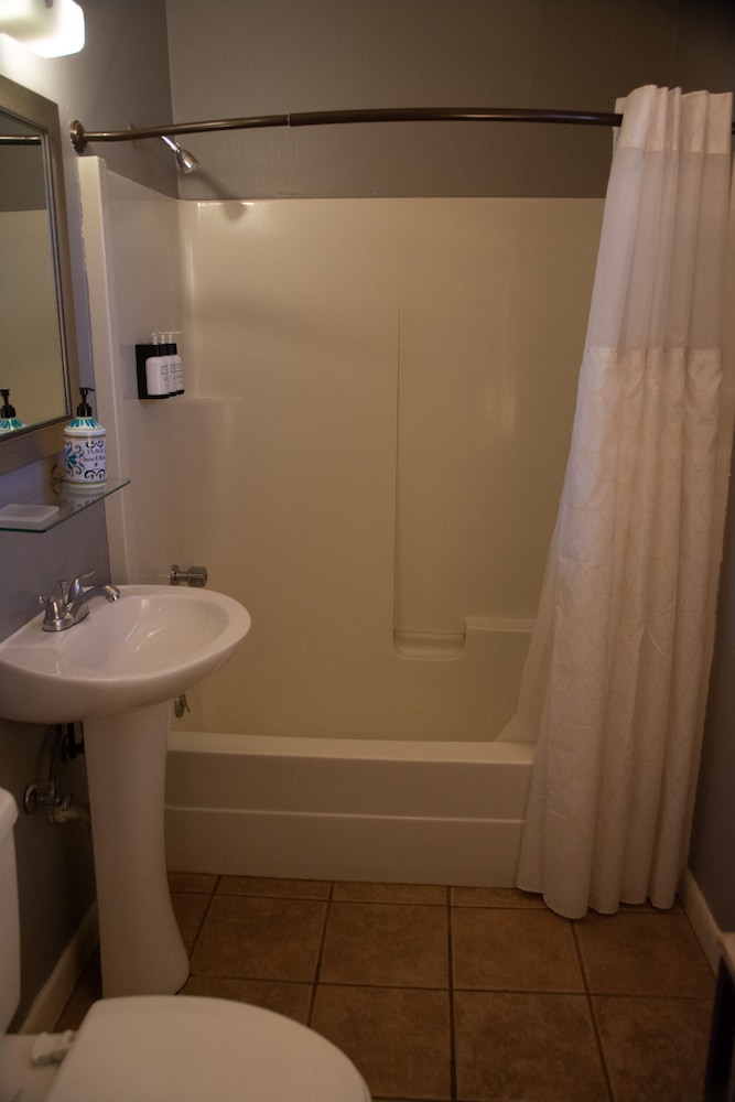 Kitchenette photo 3