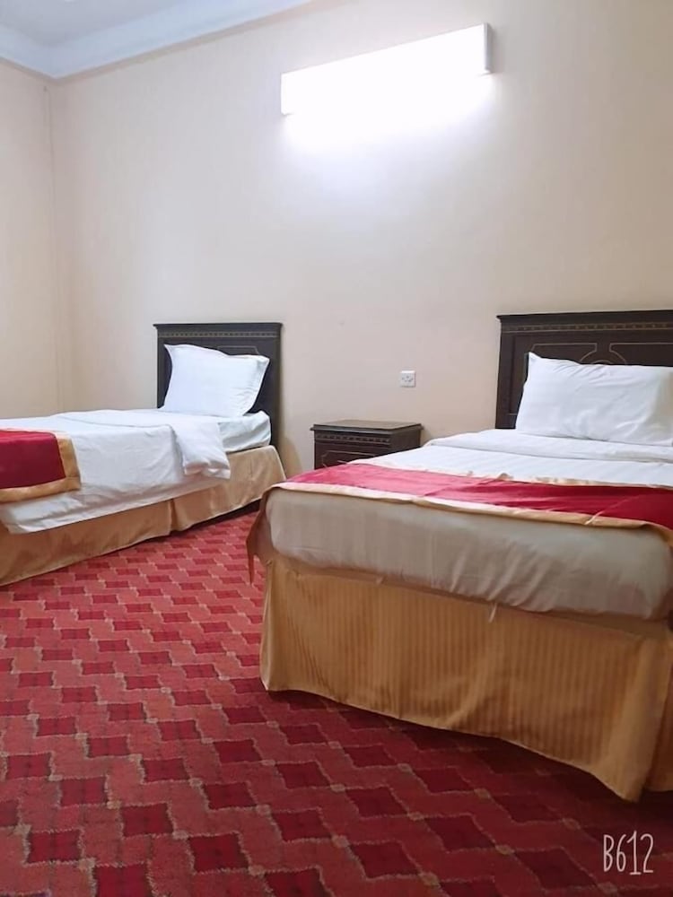 Deluxe Room - Photo 2