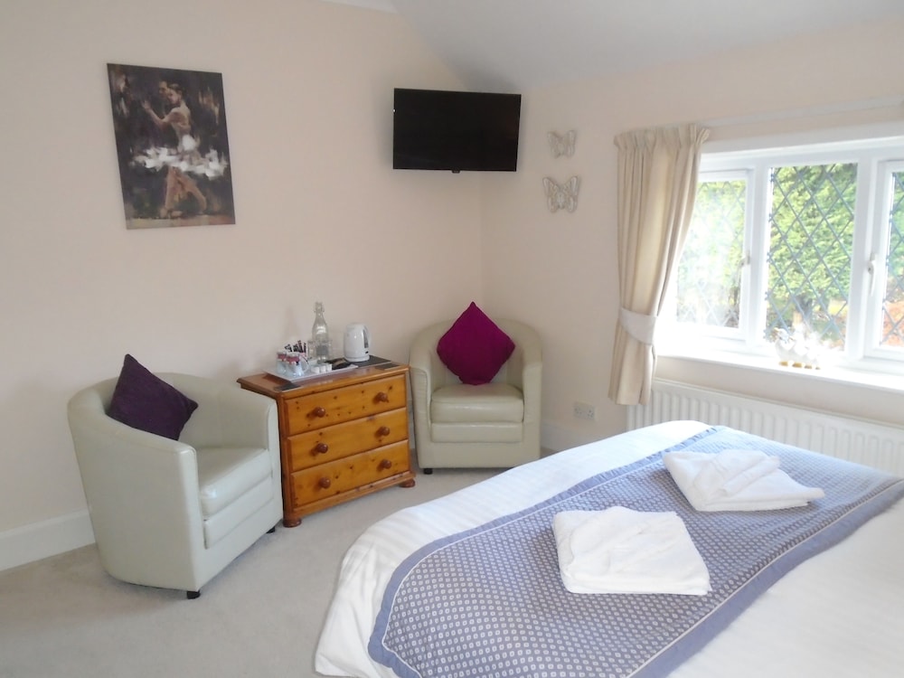Standard Double Room (Room 5) photo 2