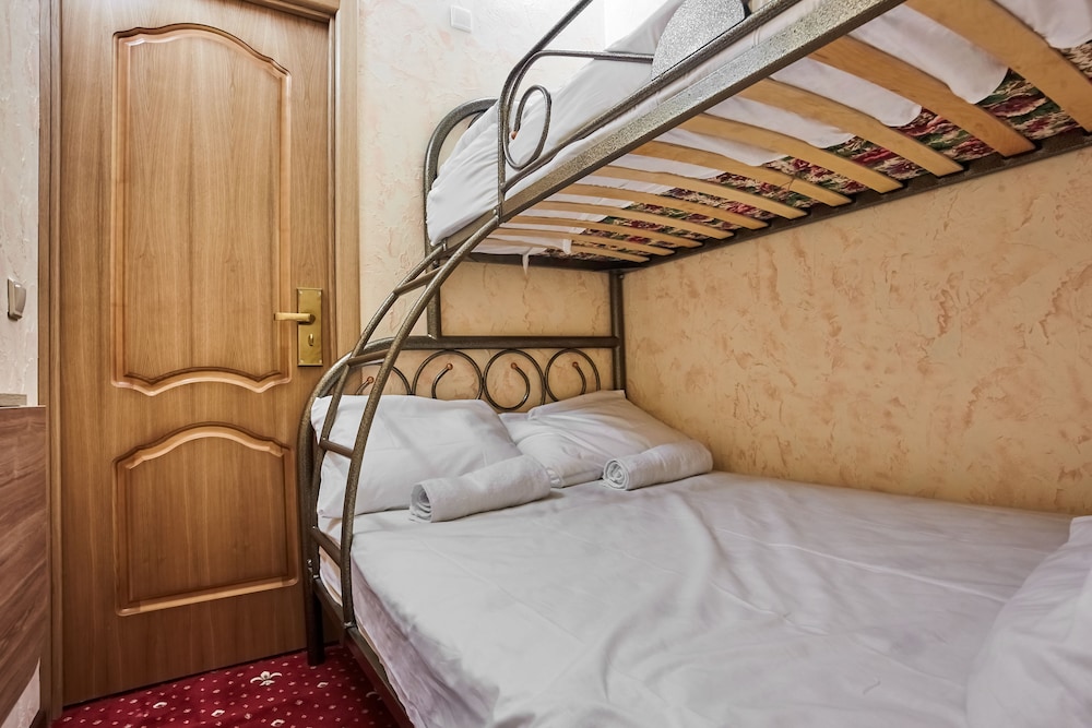 Economy Twin Room