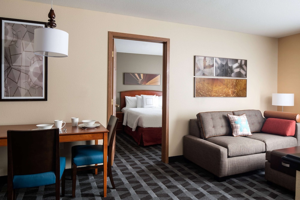 Superior Suite, 1 Queen Bed with Sofa bed (One Bedroom) - Photo 1