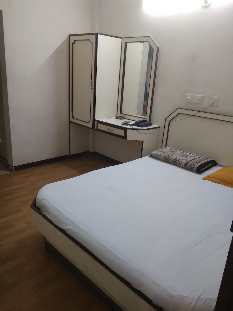 Deluxe Room (Ac) photo 1