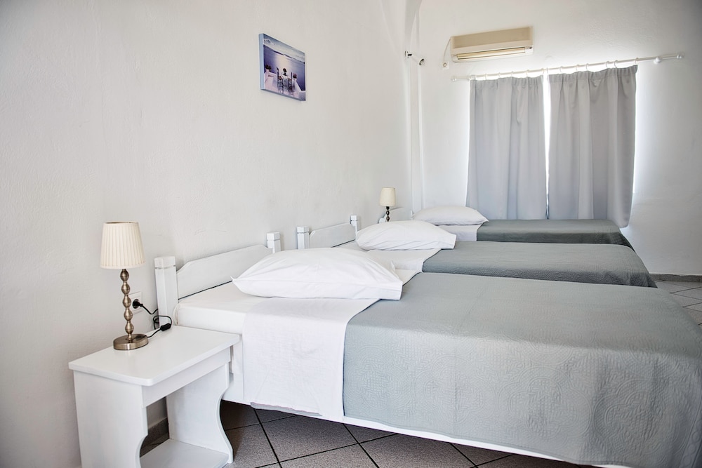 Standard Triple Room - Photo 1