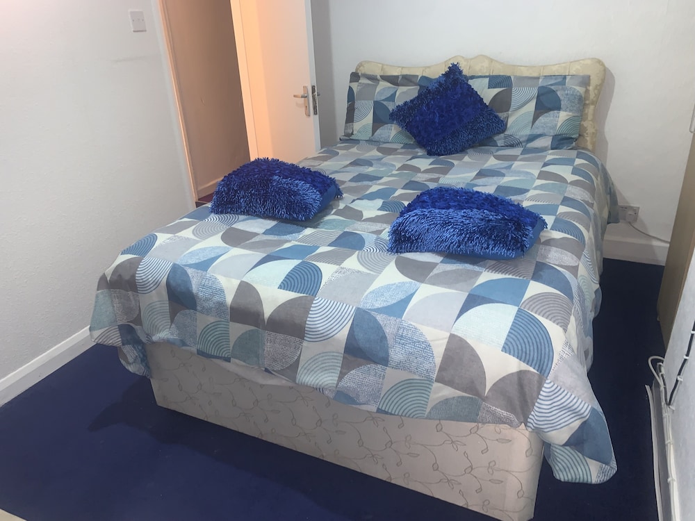 Basic Double Room - Blue Room 1