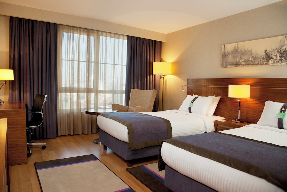 Available room
