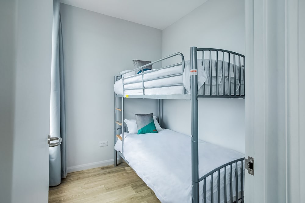 Family Apartment (Deluxe) - Photo 4