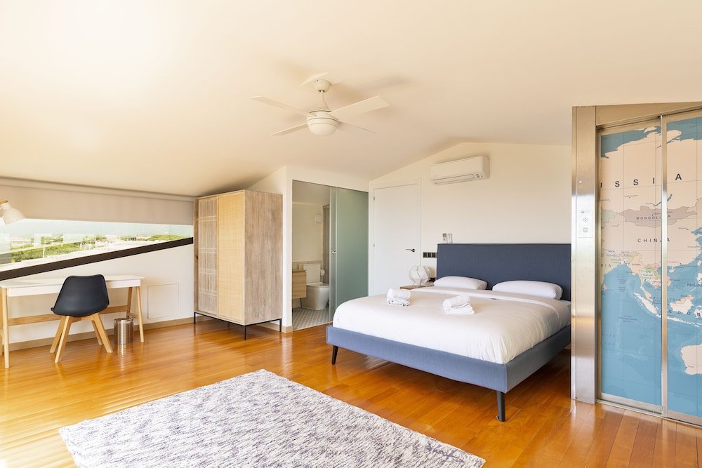 Villa photo 2